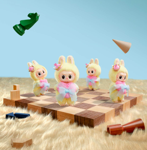[AUTHENTIC] Labubu - THE MONSTERS Let's Checkmate Series-Vinyl Plush Hanging Card